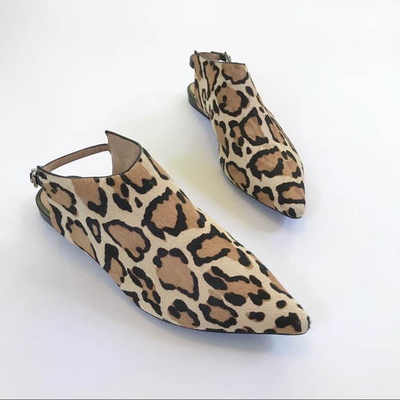 Vince Camuto Shoes - NWT Vince Camuto Signature Calf Skin Slides 7